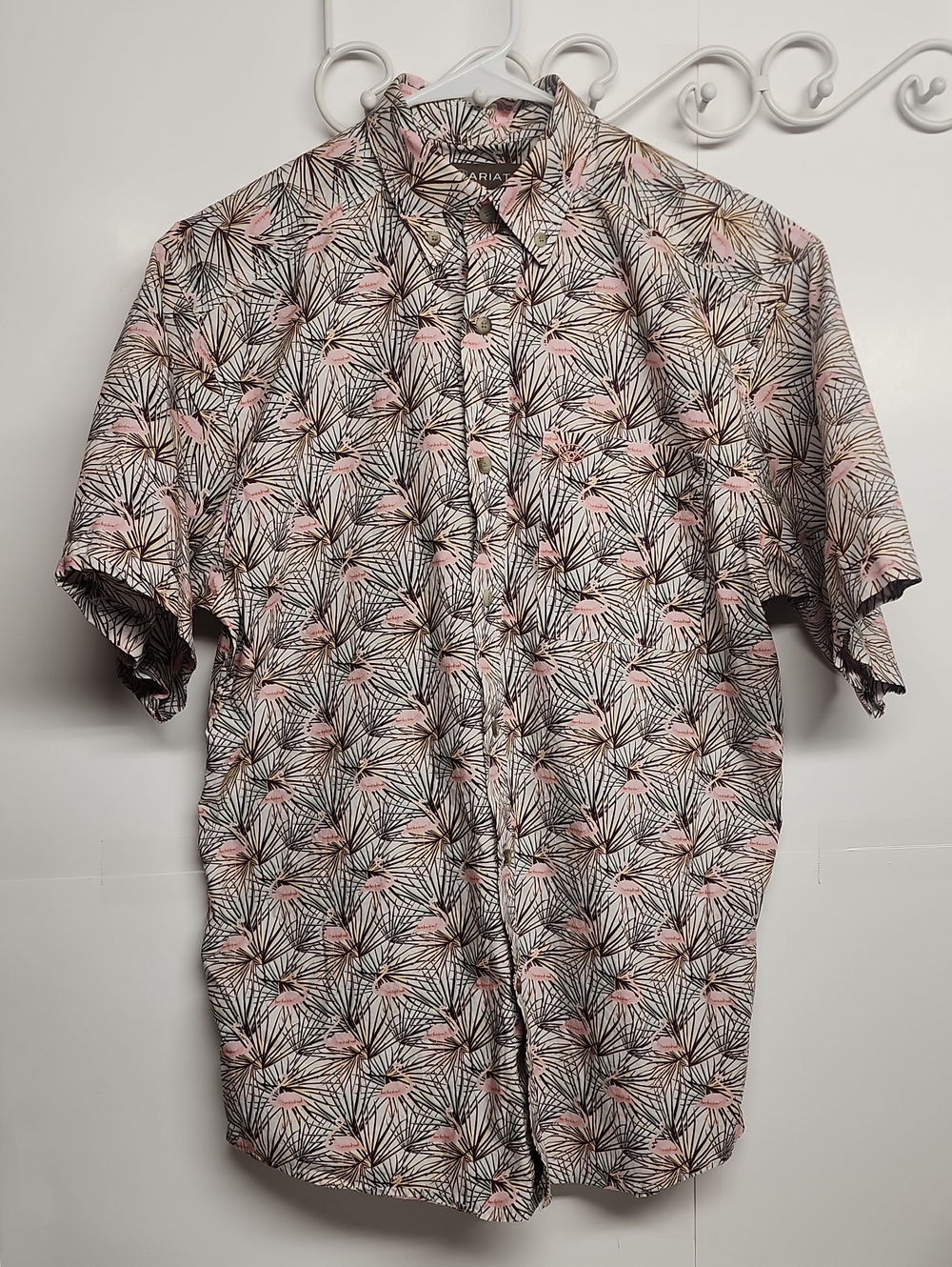 Ariat Men’s Short-Sleeve Floral Flamingo Button-Down Shirt in Pink & Black Sz S